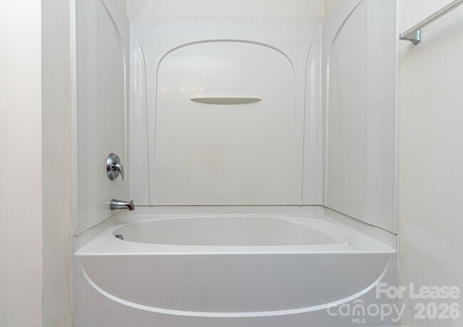 Building Photo - 110 Navigator Ct