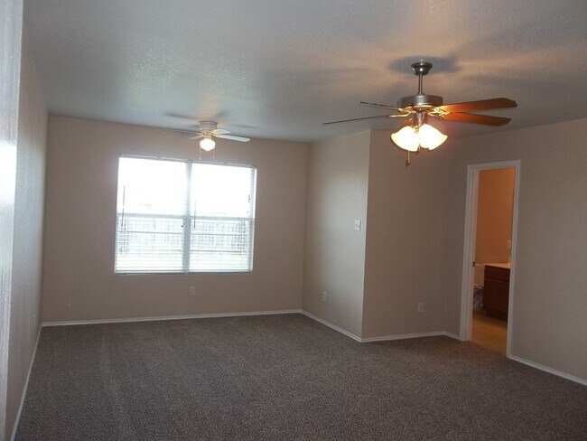 Building Photo - 3 BEDROOMS, BELTON ISD