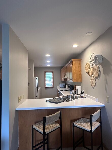 Building Photo - 442 Meadowridge Cir