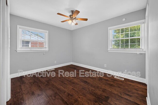 Building Photo - 1821 Gildner Rd