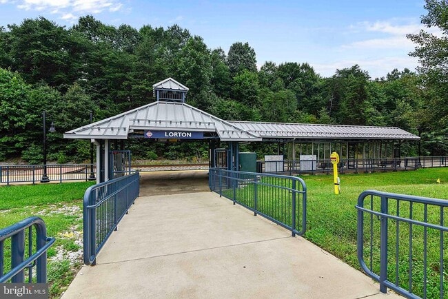 Building Photo - 8930 Milford Haven Ct