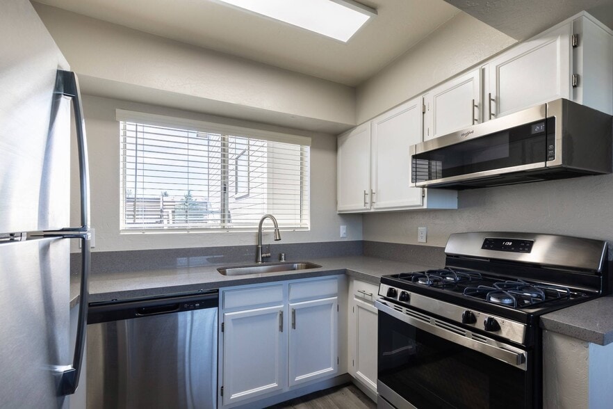 Primary Photo - Prescott View Apartments