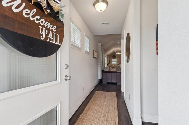 Building Photo - 40543 Berylline Ln.