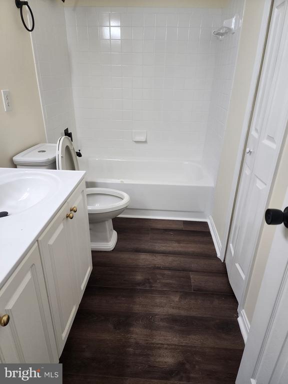 Building Photo - 14120 Silver Teal Way