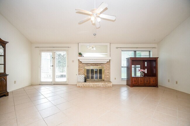 Building Photo - 4902 Rainwater Dr