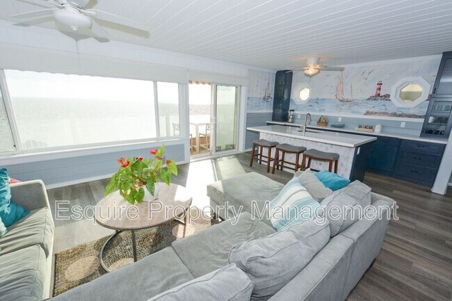 Building Photo - 4161 Ocean Dr