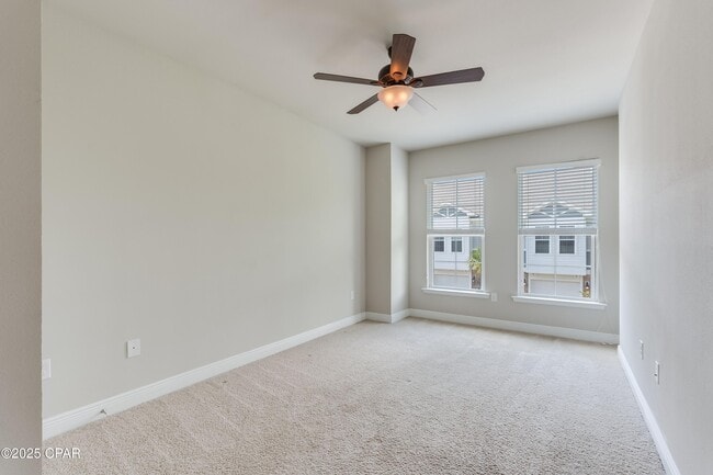 Building Photo - 116 Fossil Falls Ln