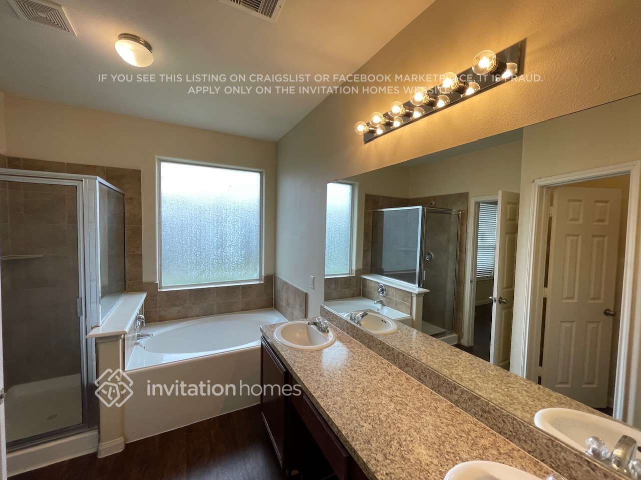 Building Photo - 13529 Raintree Dr