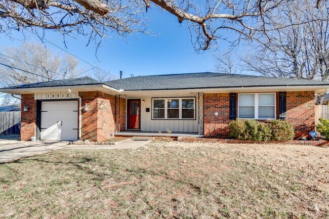 Building Photo - Three bed home in the heart of The Village