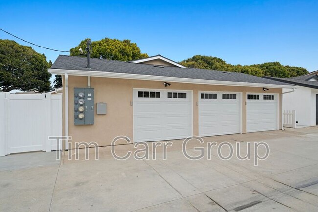 Building Photo - 1801 Clay St