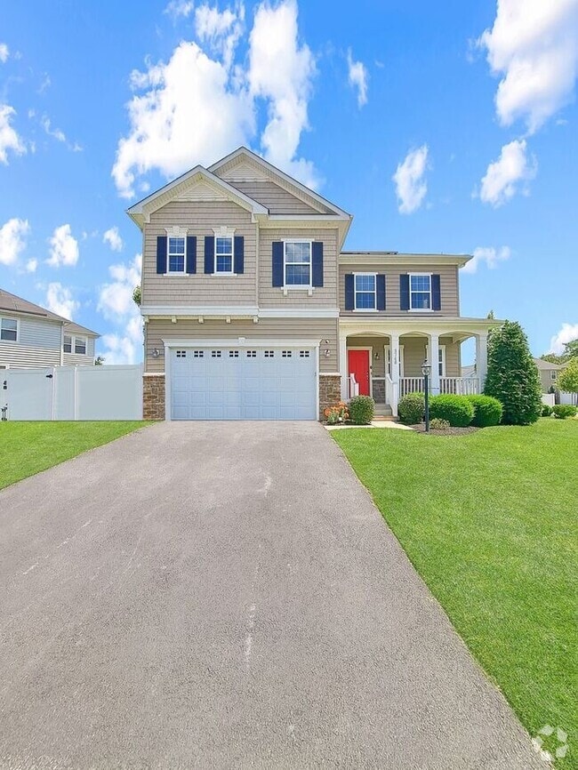 Building Photo - Amazing 3 Level Corner Lot Home in Waldorf...