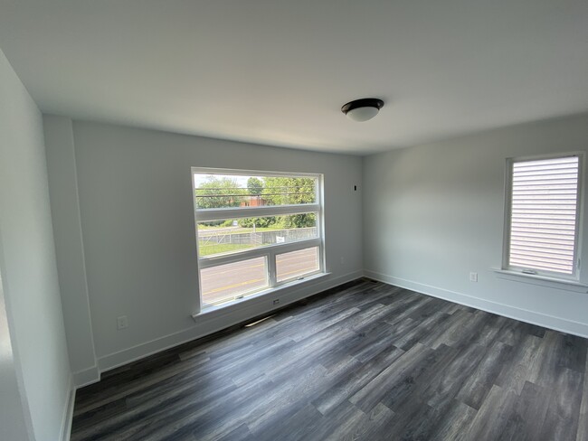 Building Photo - 3842 Duck Creek Rd