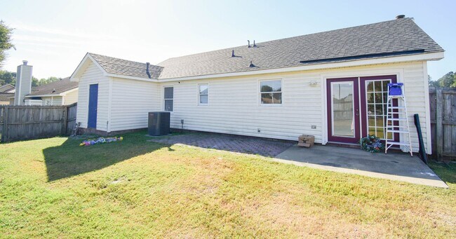 Building Photo - 5598 Windy Knoll Pl