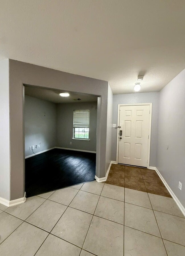 Building Photo - 9214 Purston Ct