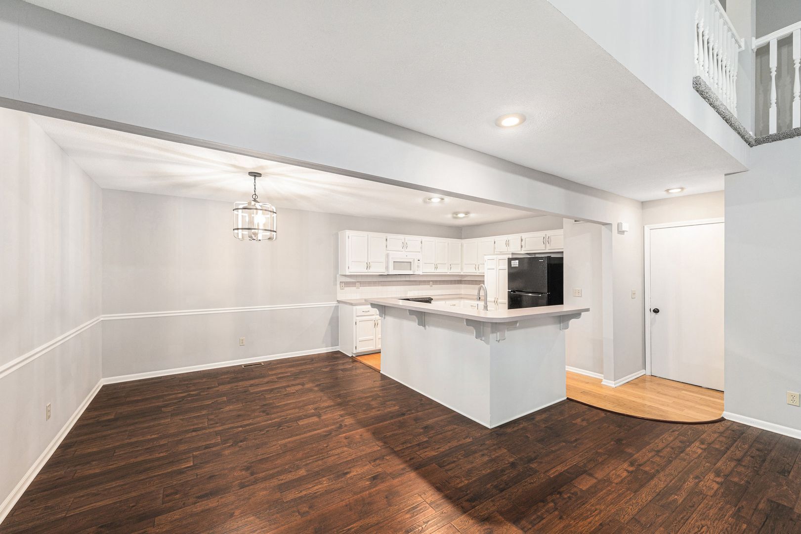 Building Photo - 6334 NW 82 Ct