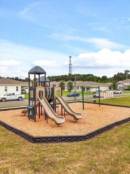 Building Photo - 1020 River Otter Wy
