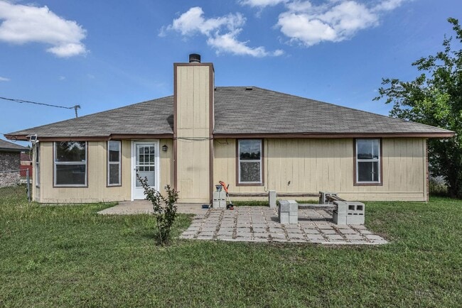 Building Photo - 3507 Christie Dr