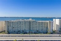 Building Photo - 6020 Shore Blvd S