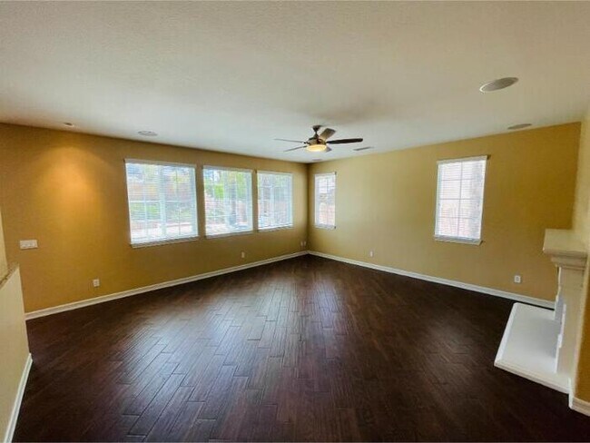 Building Photo - 32391 Alpine Ct
