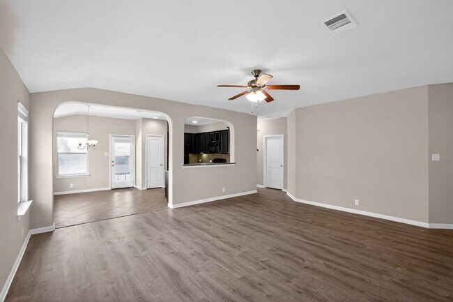 Building Photo - 1313 April Meadows Loop