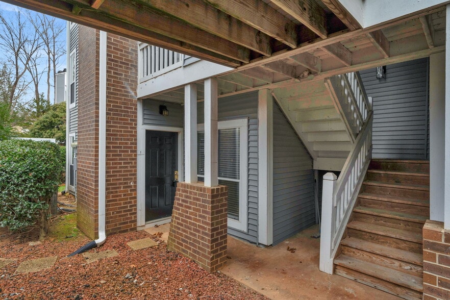 Front Door - 2508 Cranbrook Ln