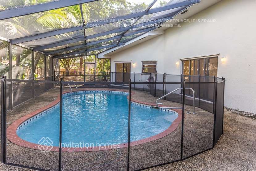 Building Photo - 244 Natchez Ct