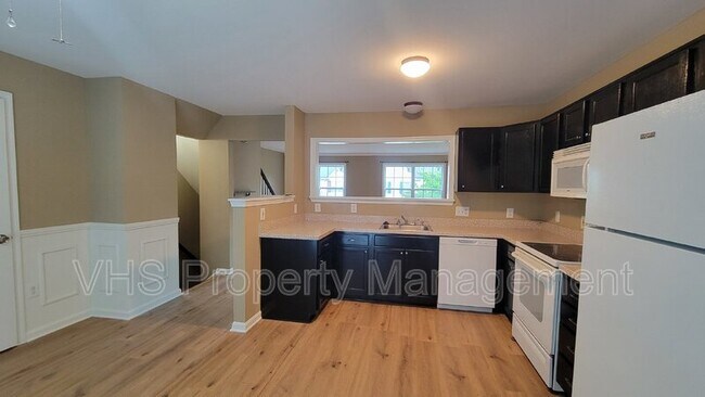 Building Photo - 553 Highland Towne Ln