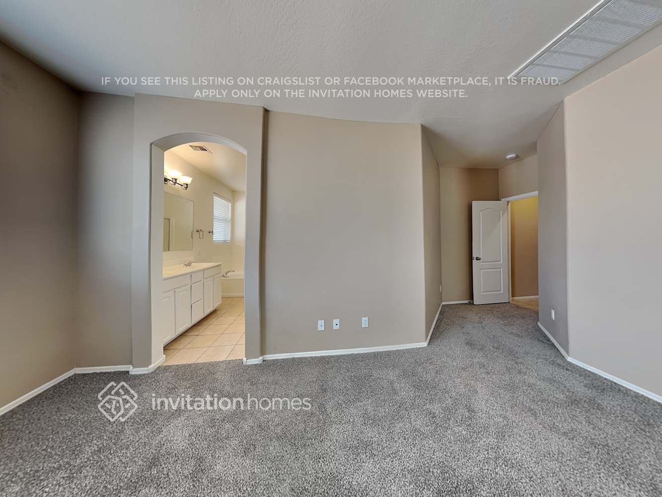 Building Photo - 4962 E Longhorn St