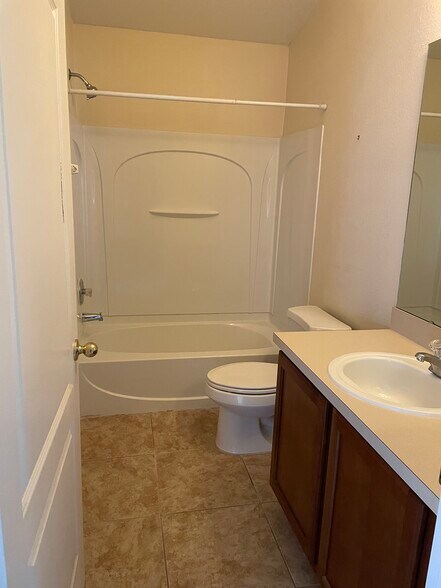Building Photo - 1710 Little Gem Loop