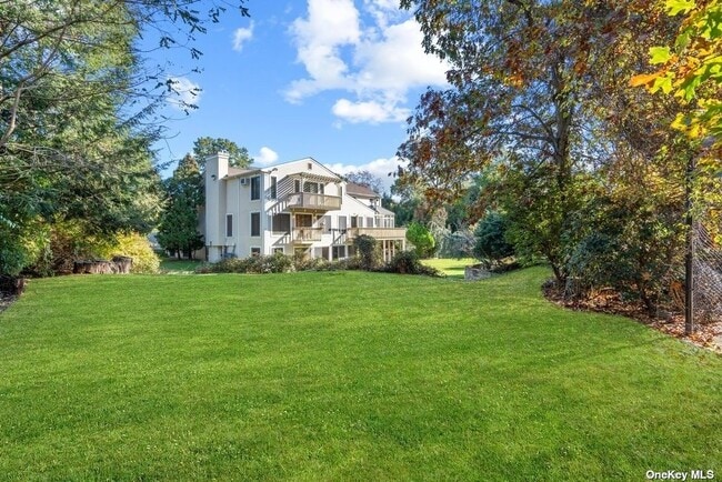 Building Photo - 29 The Grasslands