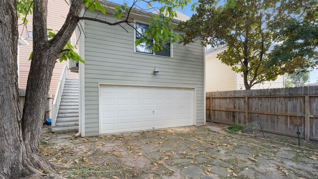 Building Photo - 1513 W 22nd St