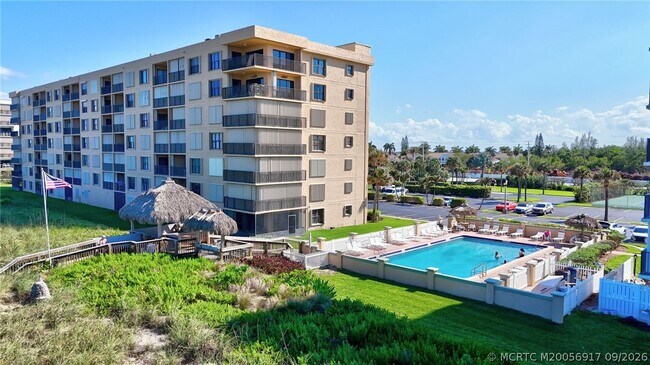 Building Photo - 10200 S Ocean Dr