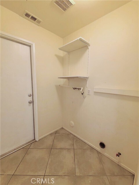 Building Photo - 1204 Sycamore Ct