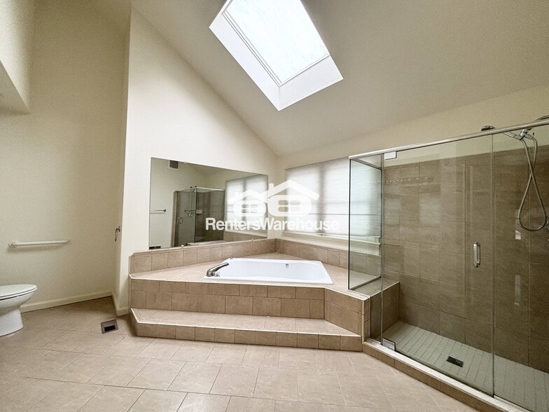 Building Photo - 10206 Sunway Terrace