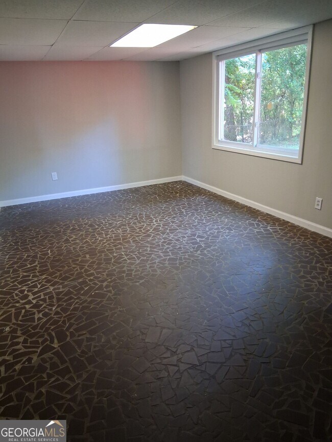 Building Photo - 9109 Sterling Ridge Ln
