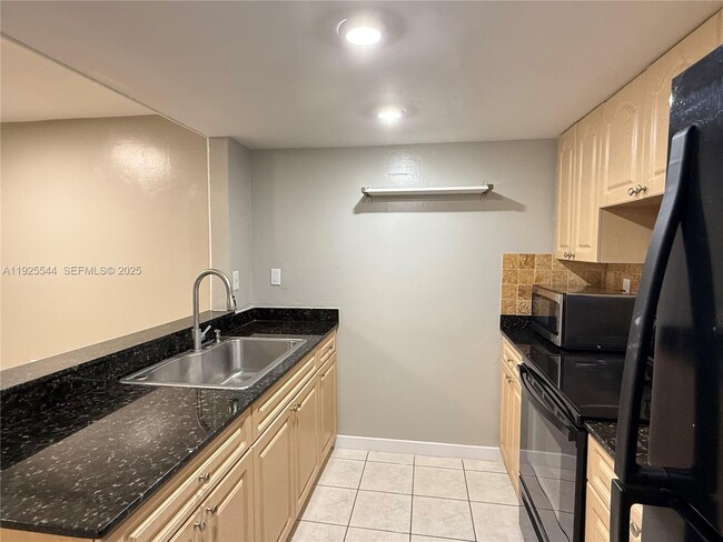 Building Photo - 8570 NW 3rd Ln