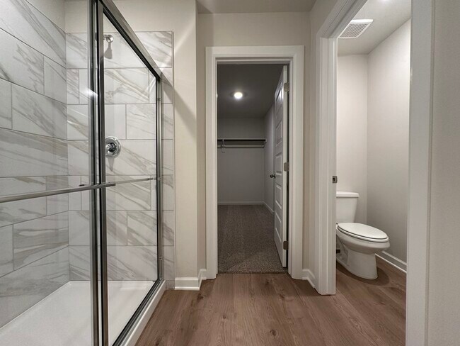 Building Photo - 14209 Little Falls Ln