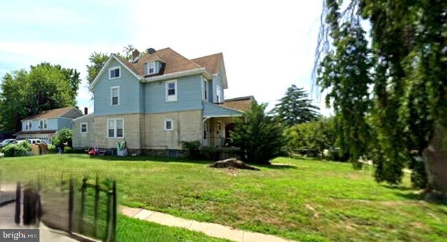 Building Photo - 39 N Wells Ave