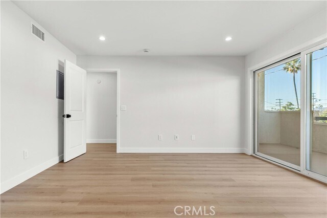 Building Photo - 552 Hahn Ave