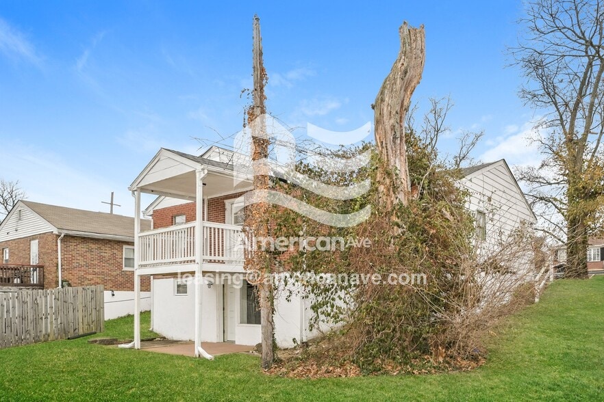 Building Photo - 6949 Pasadena Blvd