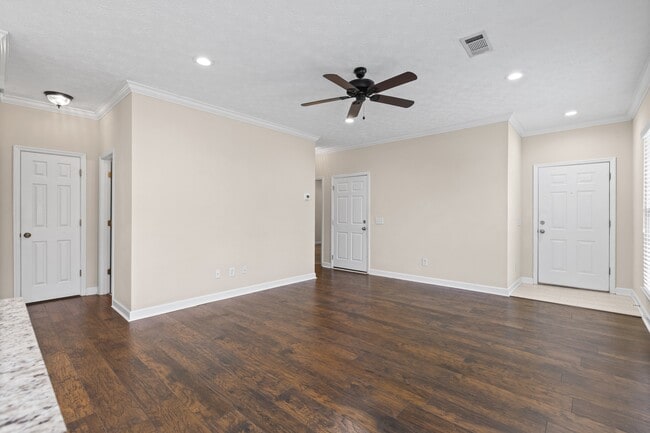 Building Photo - 1601 Over Cup Cir
