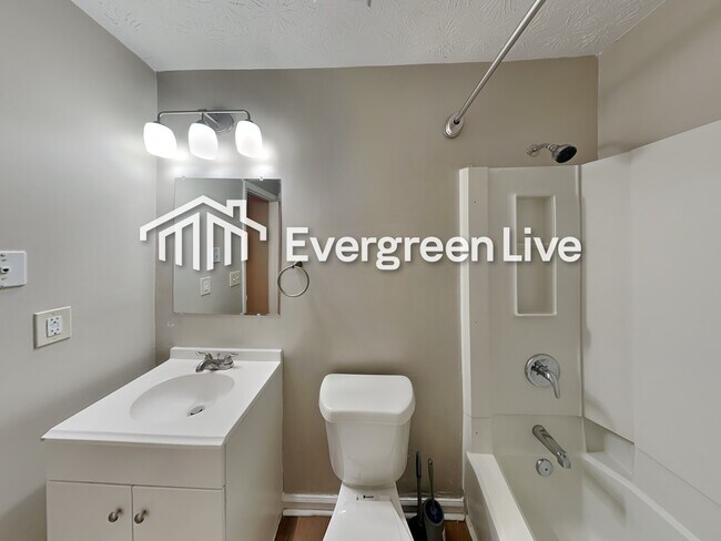 Building Photo - 803 Durham Trail