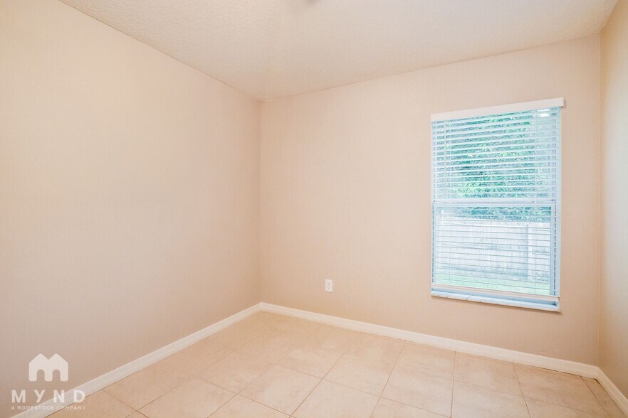 Building Photo - 2430 Princeton Ave