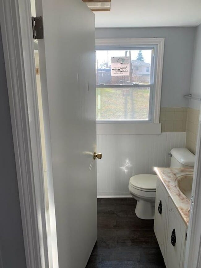 Building Photo - 3 Bedroom House for Rent