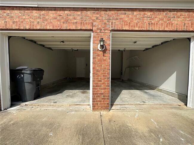 Building Photo - 3613 Gainesway Trace