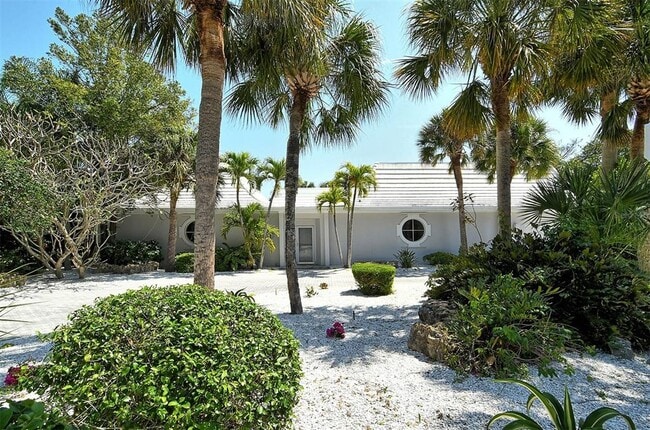 Building Photo - 2800 Casey Key Rd