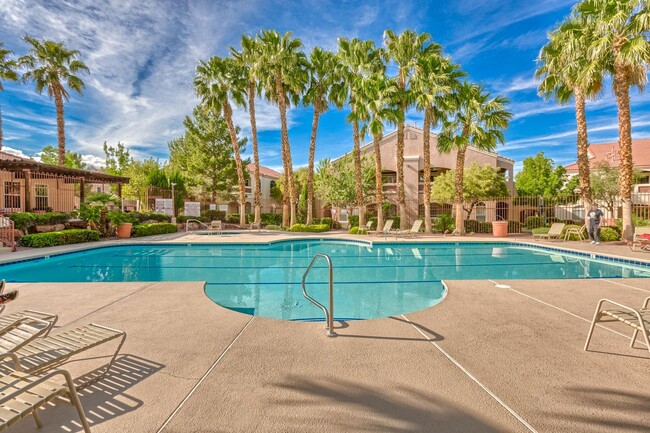 Building Photo - Mission Ridge Condos-Gorgeous 2nd Floor Un...