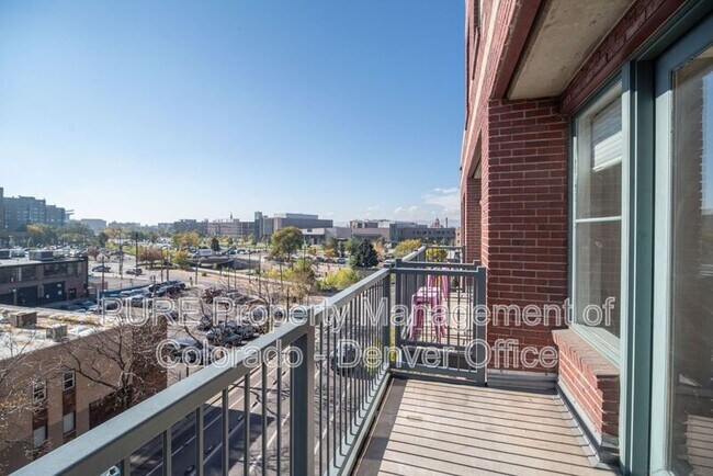Building Photo - 1499 Blake St