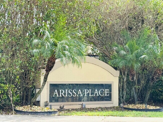 Building Photo - 2040 Greenview Shores Blvd