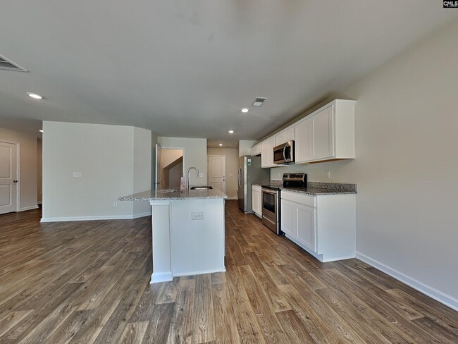 Building Photo - 461 Blue Garden Wy